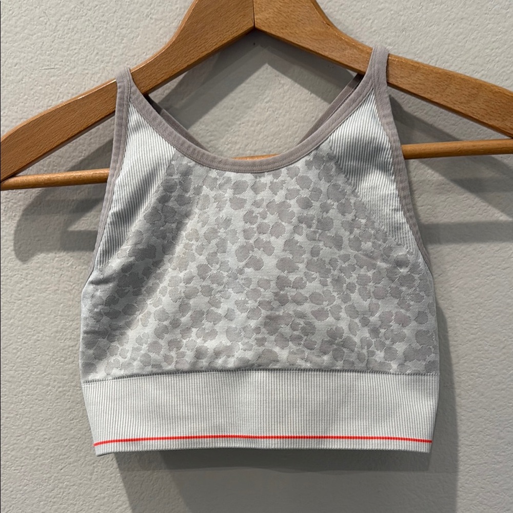 Aerie Gray and White Patterned Leopard Sports Bra Size Large